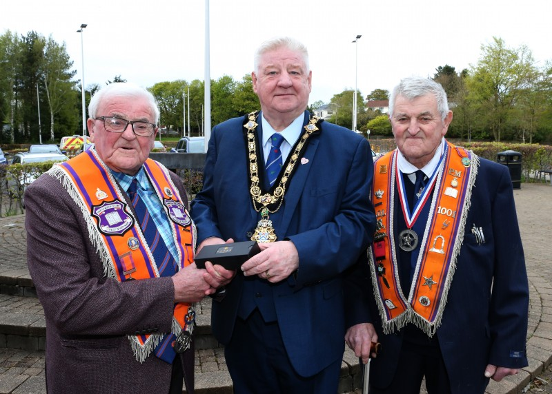 Wor Bro Andy McLean with The Mayor, Councillor Steven Callaghan and Andy’s brother Sammy McLean