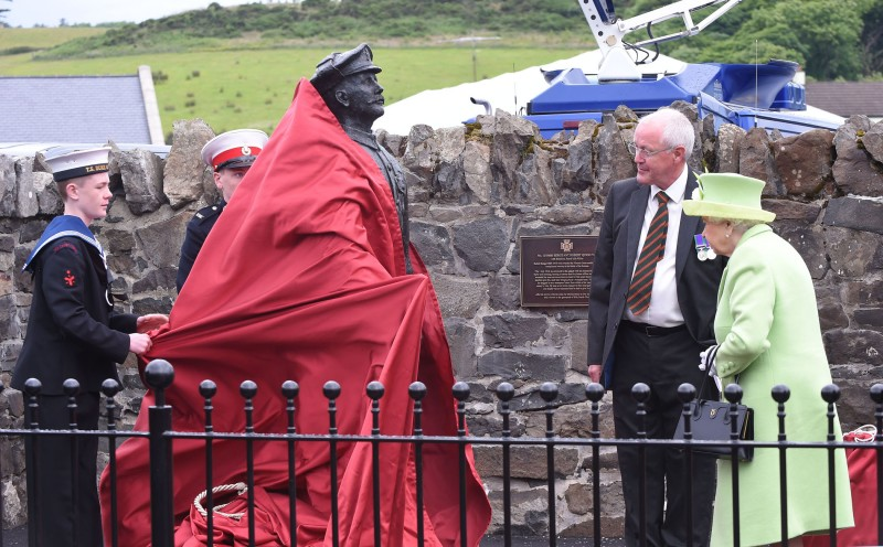 2016, Unveiling the statue of Robert Quigg VC in Bushmills.