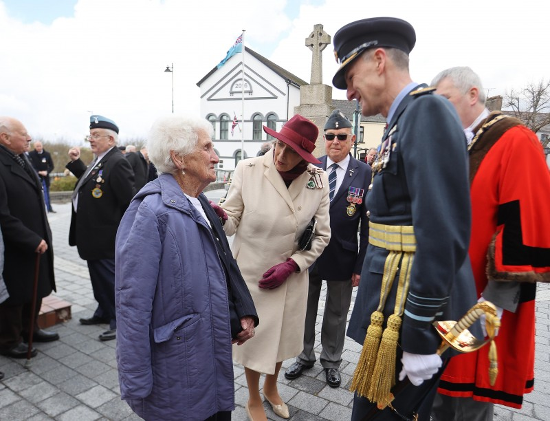 Air Marshal Sir Gerry Mayhew meets 96-year-old Margaret Robertson, a World War II veteran who served in the Women's Auxillary Air Force as a Leading Aircraftwoman.