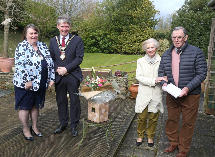 The Mayor of Causeway Coast and Glens Borough Council Alderman Mark Fielding and Mayoress Phyllis Fielding presented James and Elizabeth Barr with a special card and a bouquet of flowers during a visit to their home to mark the couple’s Diamond wedding anniversary.