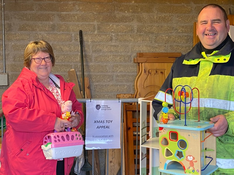 Karen from Limavady Community Development Initiative pictured with Geordie from Limavady Household Recycling Centre as they prepare for this year’s Toy Appeal. Good quality items can be left at the centre between now and December 16th so they can be given a new home before Christmas.