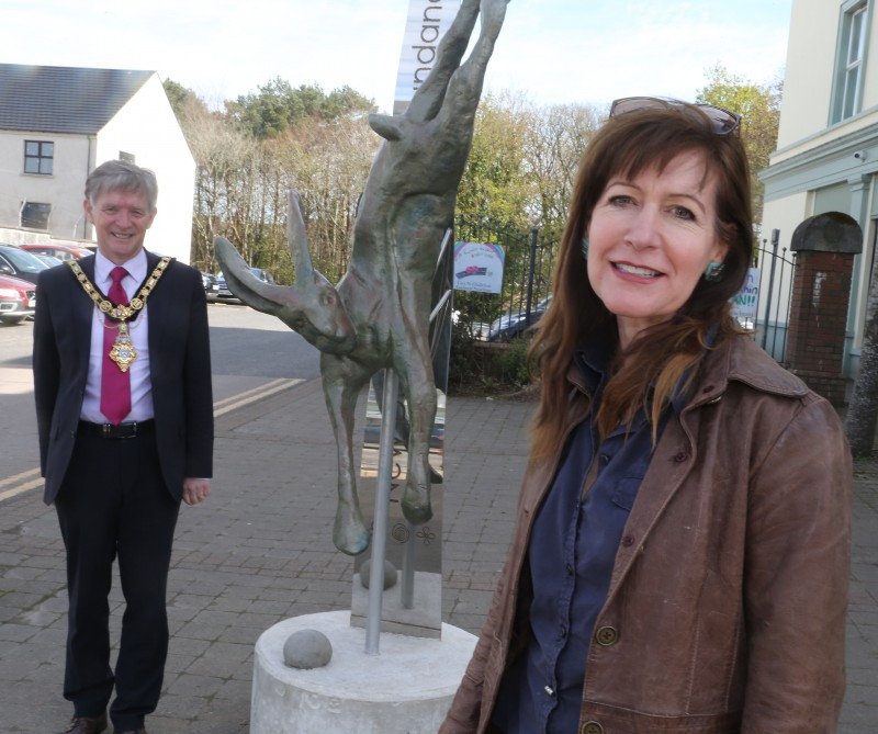 The Mayor of Causeway Coast and Glens Borough Council Alderman Mark Fielding pictured with artist Sara Cunningham-Bell who designed and created the Dungiven Hare sculpture through dialogue with The Dungiven Regeneration Group.