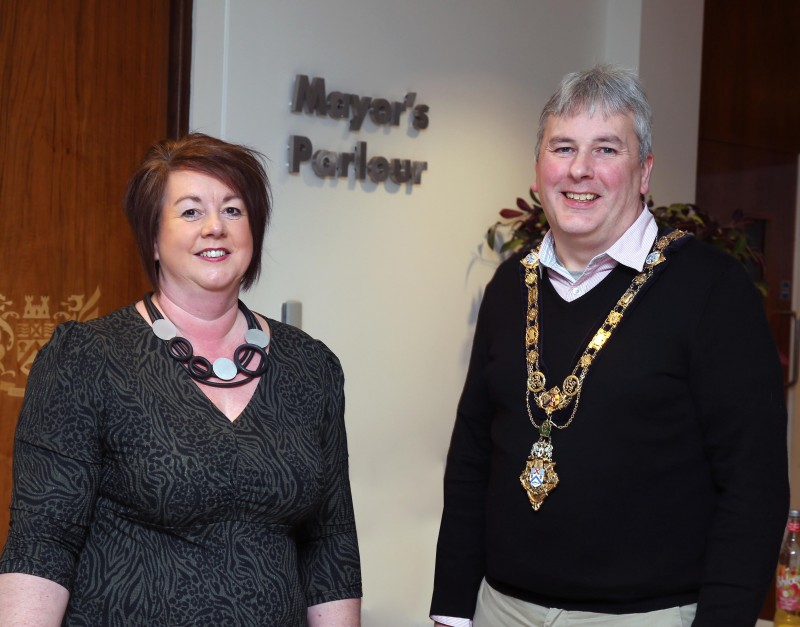 The Mayor of Causeway Coast and Glens Borough Council, Councillor Richard Holmes, recently welcomed Elaine Taylor from Taylormade Flowers in Ballymoney to Cloonavin