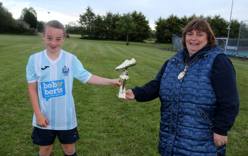 Girls Player of The League, Madison McAuley from Portstewart Sky Blues, receives her award from the Mayoress, Mrs Phyllis Fielding.