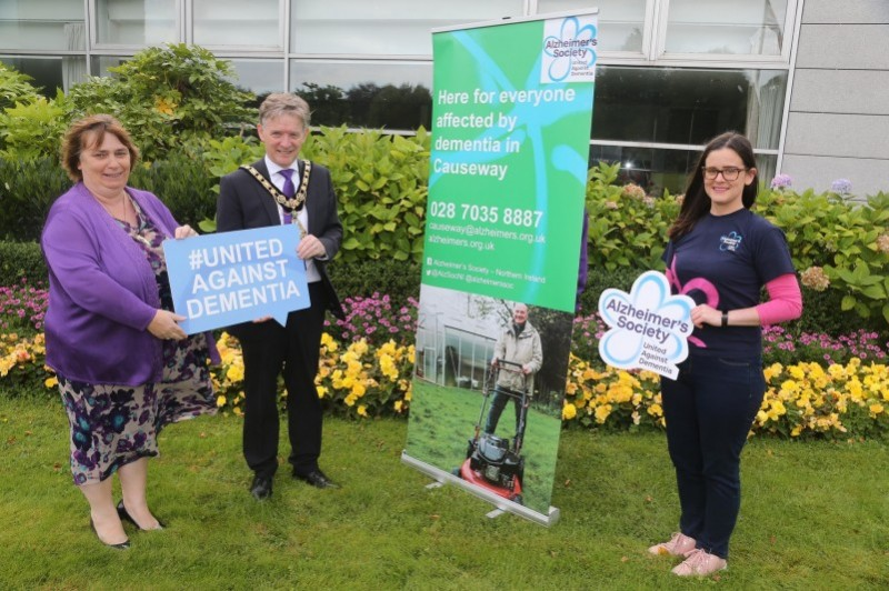 The Mayor of Causeway Coast and Glens Borough Council, Alderman Mark Fielding, has chosen Alzheimer’s Society as his official charity. Alderman Fielding and his wife Phyllis are pictured at Cloonavin with local Dementia Support Worker Aoife McMaster to mark the beginning of the partnership.