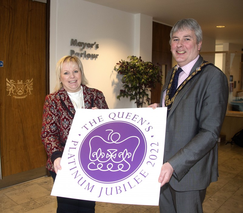 The Mayor of Causeway Coast and Glens Borough Council, Councillor Richard Holmes, pictured with Council’s Platinum Jubilee Working Group Chairperson, Alderman Michelle Knight McQuillan. Council’s Platinum Jubilee programme includes a series of beacon lightings across the Borough on Thursday 2nd June 2022 at 9.45pm.