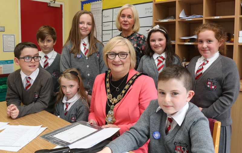 The Mayor of Causeway Coast and Glens Borough Council Councillor Brenda Chivers pictured with members of the School Council at St Matthew’s Primary School in Drumsurn.