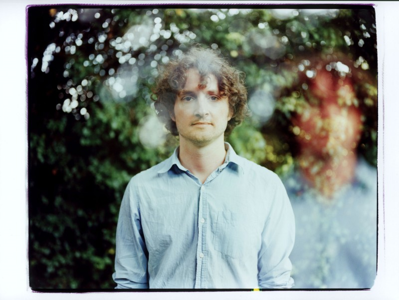 Flowerfield Arts Centre is celebrating the return of live indoor music by giving away free tickets to a special performance by American folk artist Sam Amidon on Sunday 6th March 2022.