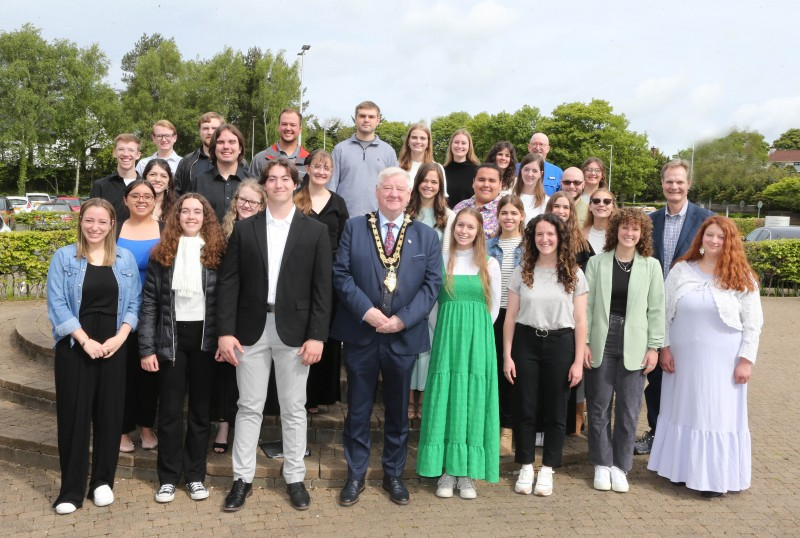 Mayor of Causeway Coast and Glens, Councillor Steven Callaghan hosts Lubbock Christian University Praise Choir at Cloonavin.