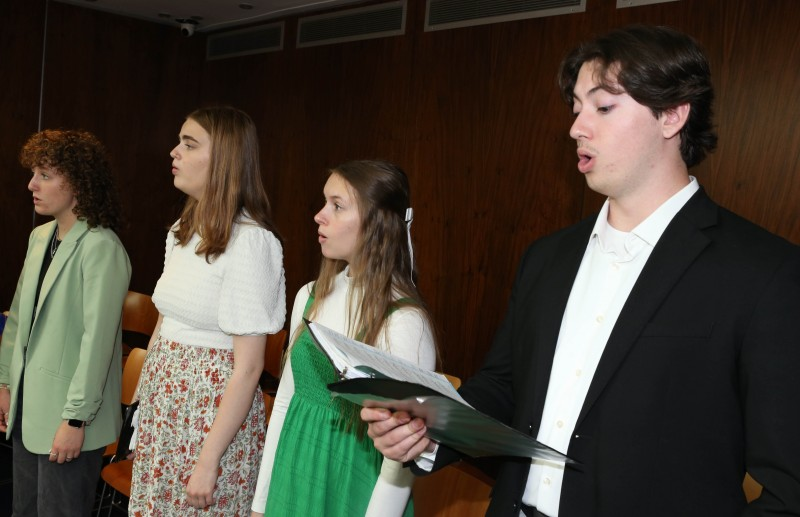 Members of Lubbock Christian University Praise Choir performing at Cloonavin