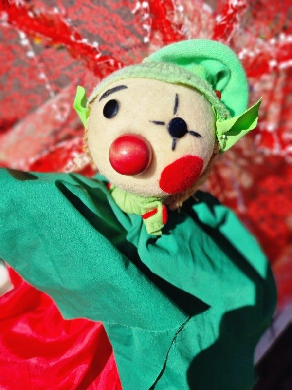 Join the Banyan Theatre Company at Roe Valley Arts and Cultural Centre for their Christmas Puppet Making Workshop for young people aged 5-11 years.