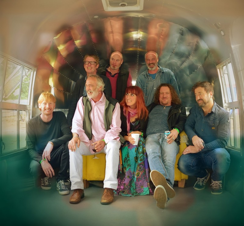 Internationally renowned band Kíla will take to the virtual stage for a special concert on Friday 19th March at 8pm. Formed in 1988, Kíla‘s unique and ever evolving sound is rooted in tradition and inspired by a wide range of worldwide musical influences, with band members specialising in Irish traditional, classical, folk and rock.