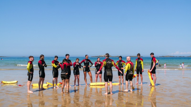 The Mayor has welcomed the return of RNLI lifeguards over the Easter period.