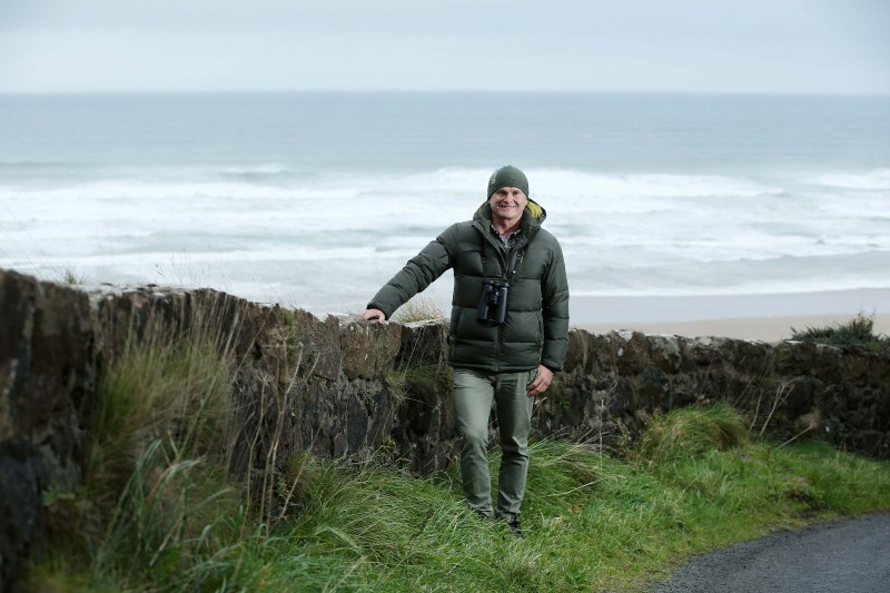 BBC presenter Simon King OBE has congratulated Causeway Coast & Glens Borough Council and partners, for the successes of the environmental project, Don’t Mow, Let It Grow.
