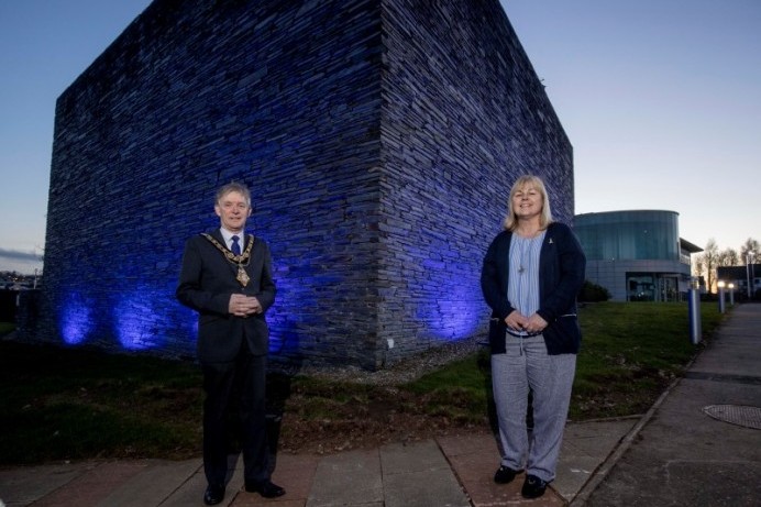 Mayor of Causeway Coast and Glens Borough Council shows support for World Autism Awareness Day