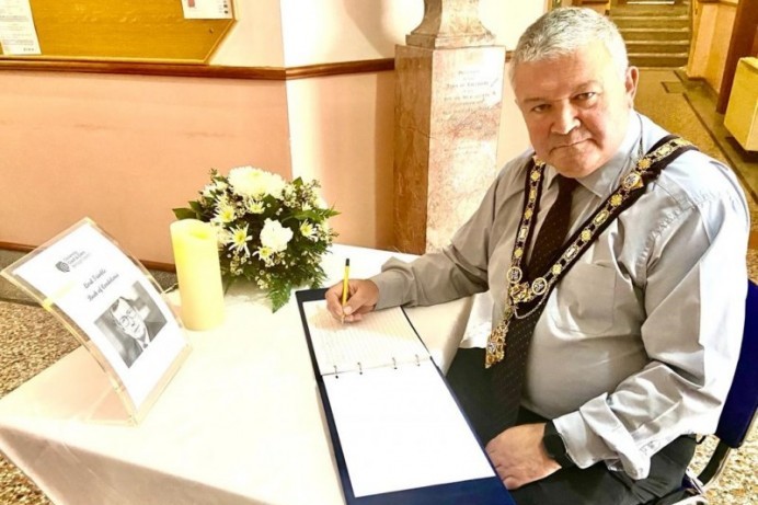 Mayor of Causeway Coast and Glens Borough Council opens Book of Condolence in memory of Lord Trimble