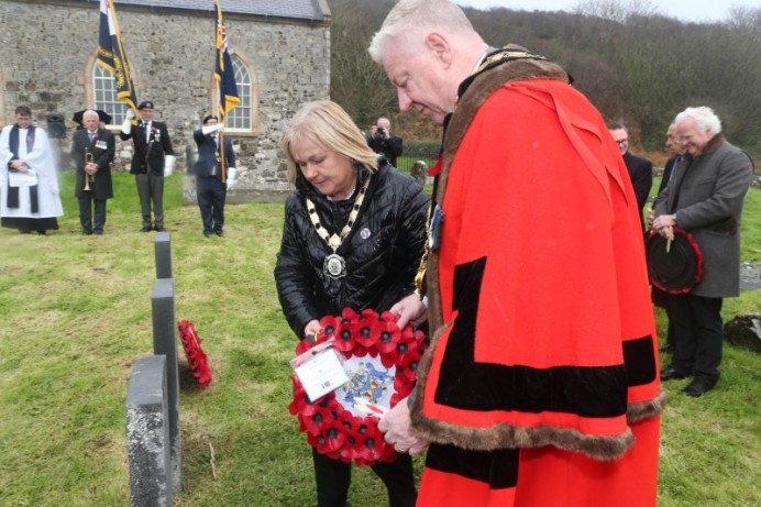 Mayor of Causeway Coast and Glens joins locals for a Service of Remembrance on Rathlin Island