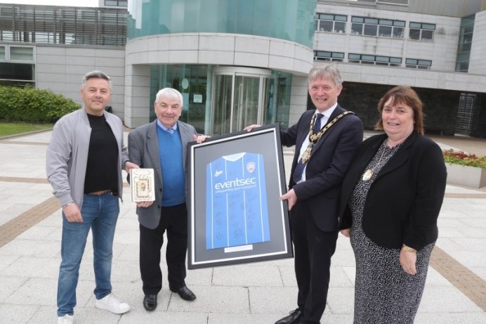 Birthday wishes for George Robinson MLA from the Mayor