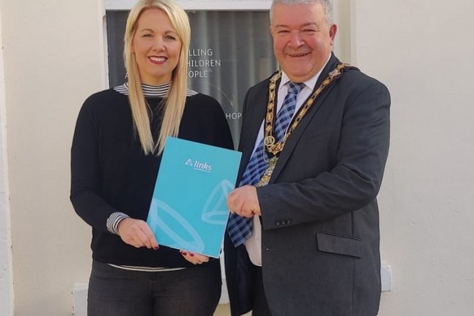 Mayor visits new Links Counselling Service hub in Coleraine.