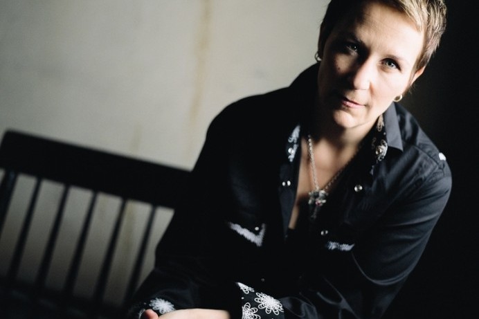 Mary Gauthier returns to Flowerfield Arts Centre